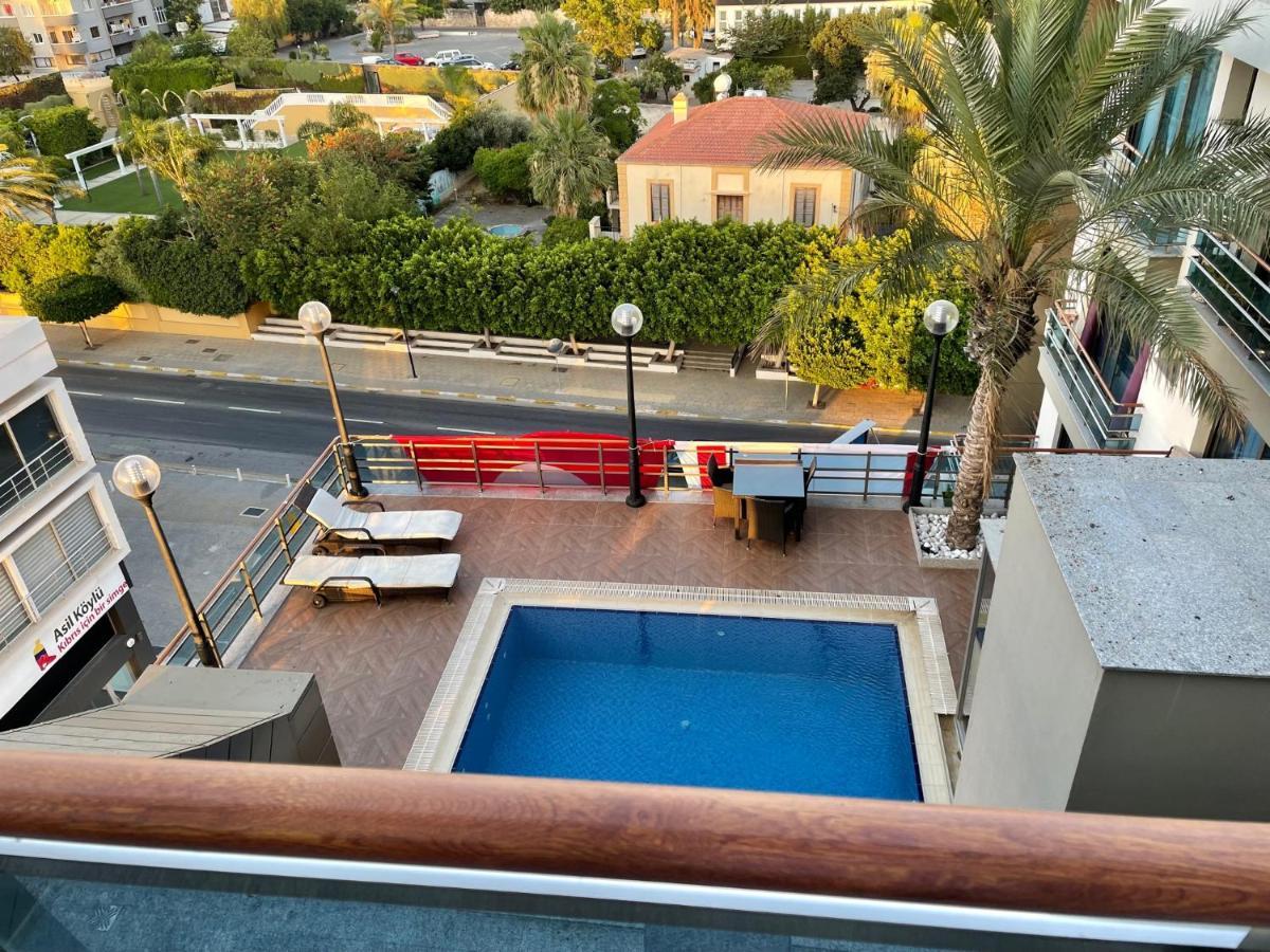Апартаменти Elegant 2+1 Flat In The Heart Of Kyrenia + Wifi Екстер'єр фото