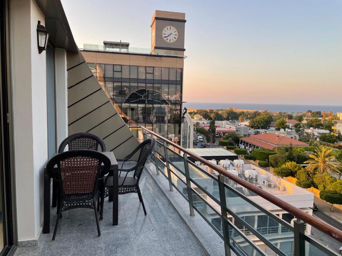 Апартаменти Elegant 2+1 Flat In The Heart Of Kyrenia + Wifi Екстер'єр фото